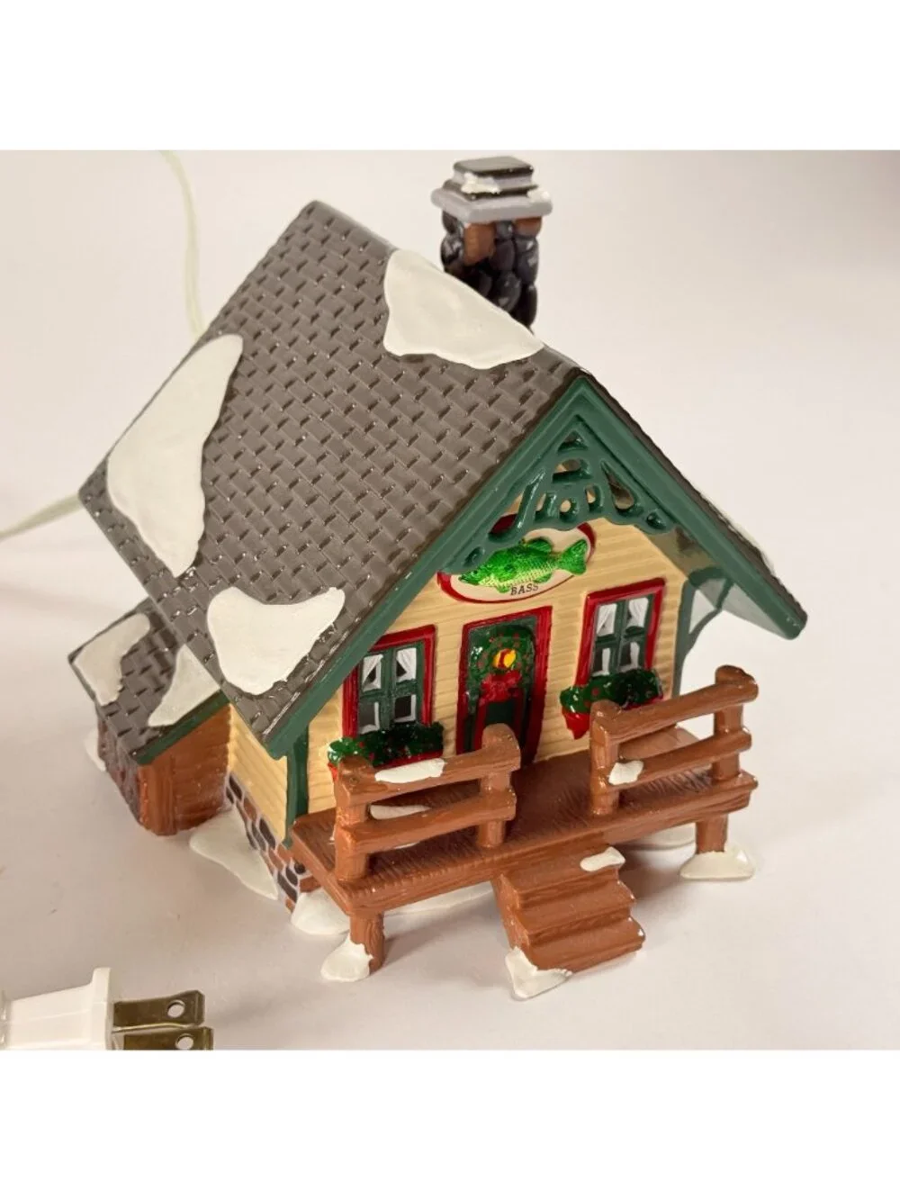 Dept 56 Snow Village Set Of 2 Fisherman’s Nook Cabins Lighted 54615 damaged